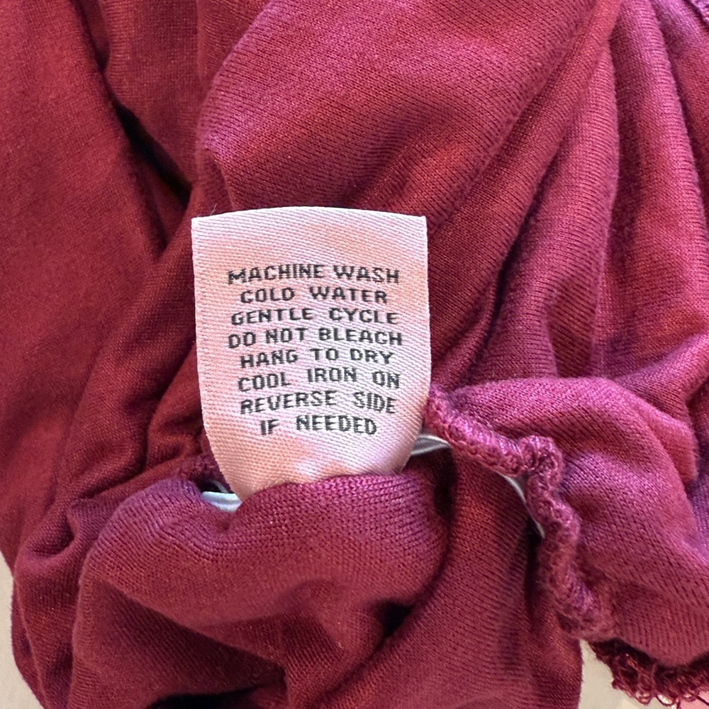 Fadedrose Ruched Ring Front Long Sleeve Top - Size S- Berry Red - NWT - Picture 6 of 7